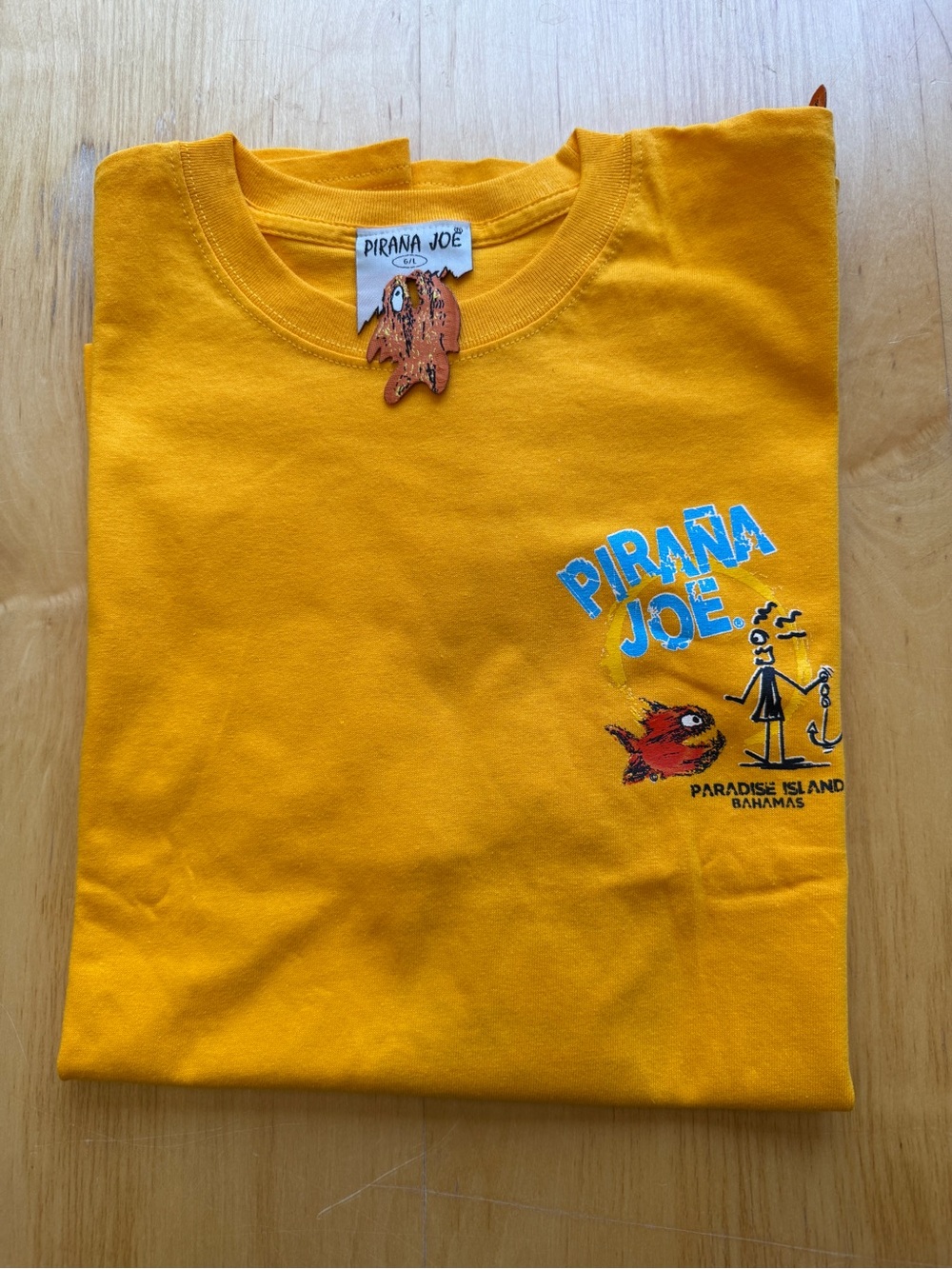Pirana Joe Paradise Island Bahamas Graphic Tee Yellow Men’s Large Beach Shirt